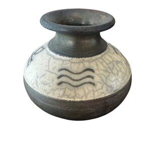 Vtg Handmade Hawaii Raku Art Pottery Petroglyph Vase Signed Meyer 2000 4" Rustic